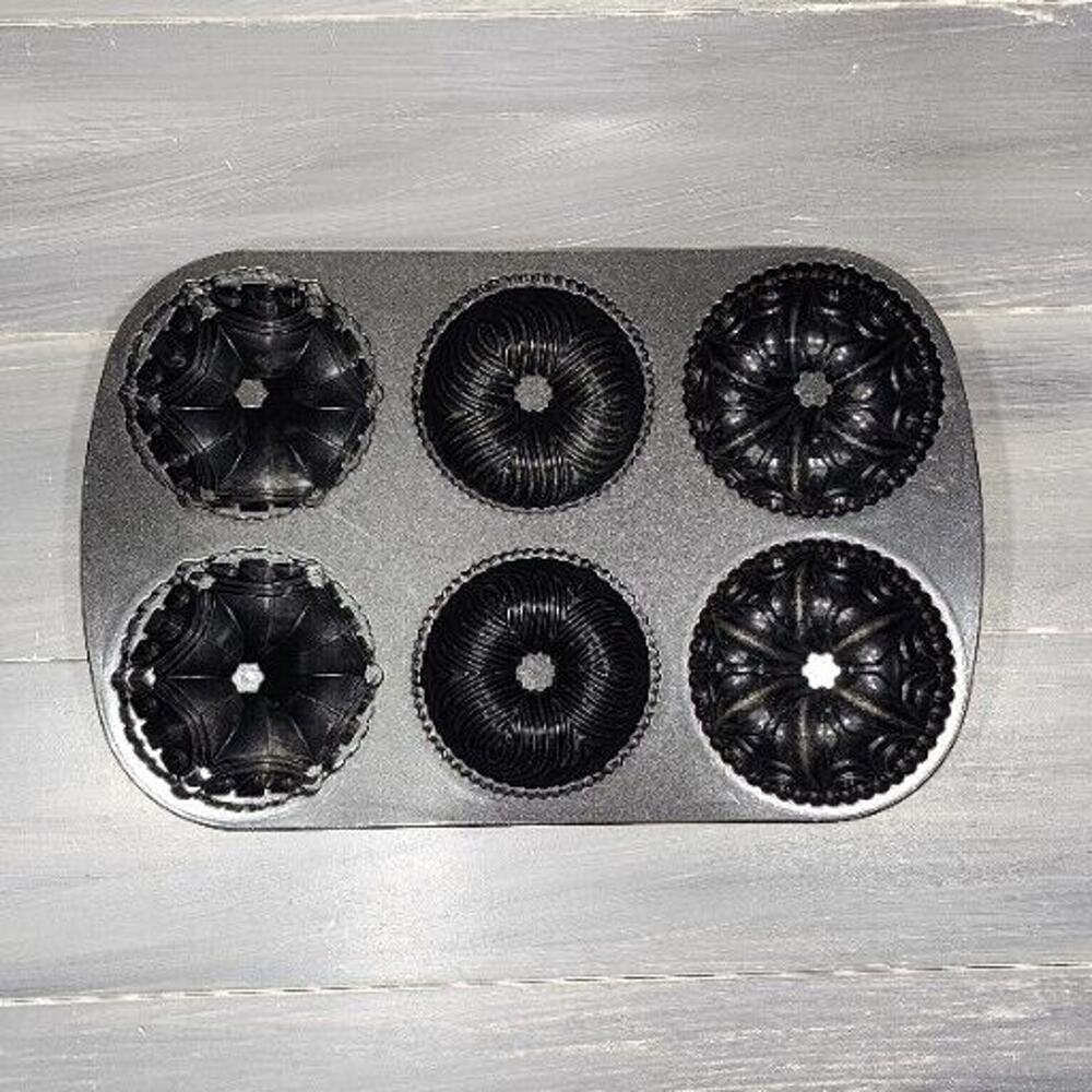 NORDIC WARE 6 Cup Mini Bundt Cake Pan Heavy Cast Aluminum